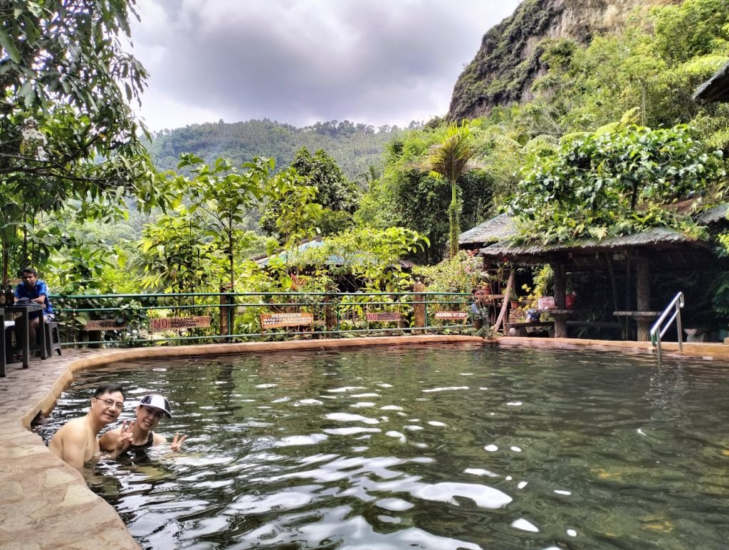 Dumaguete redrock hotspring with 2 guests